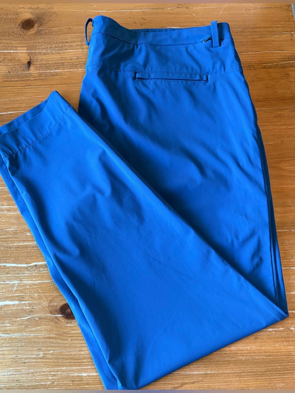 Peter Millar men’s “Crown Crafted” performance Golf Pants. Sharp blue.. 42x30